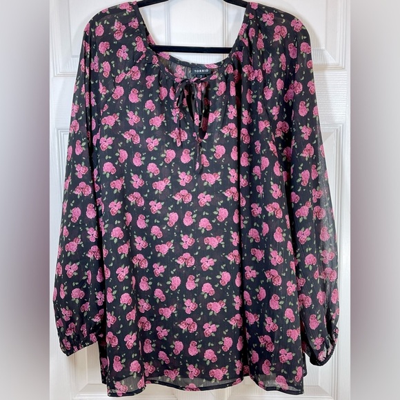 NWT TORRID Women's Plus Size Crinkle Chiffon Tie Front Long Sleeve Top Size 2X - Picture 8 of 10